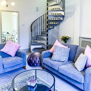 The Vines - Stunning Period With Free Parking York